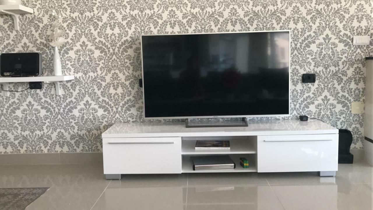 コンスタンツァOzana Apartamentアパートメント エクステリア 写真