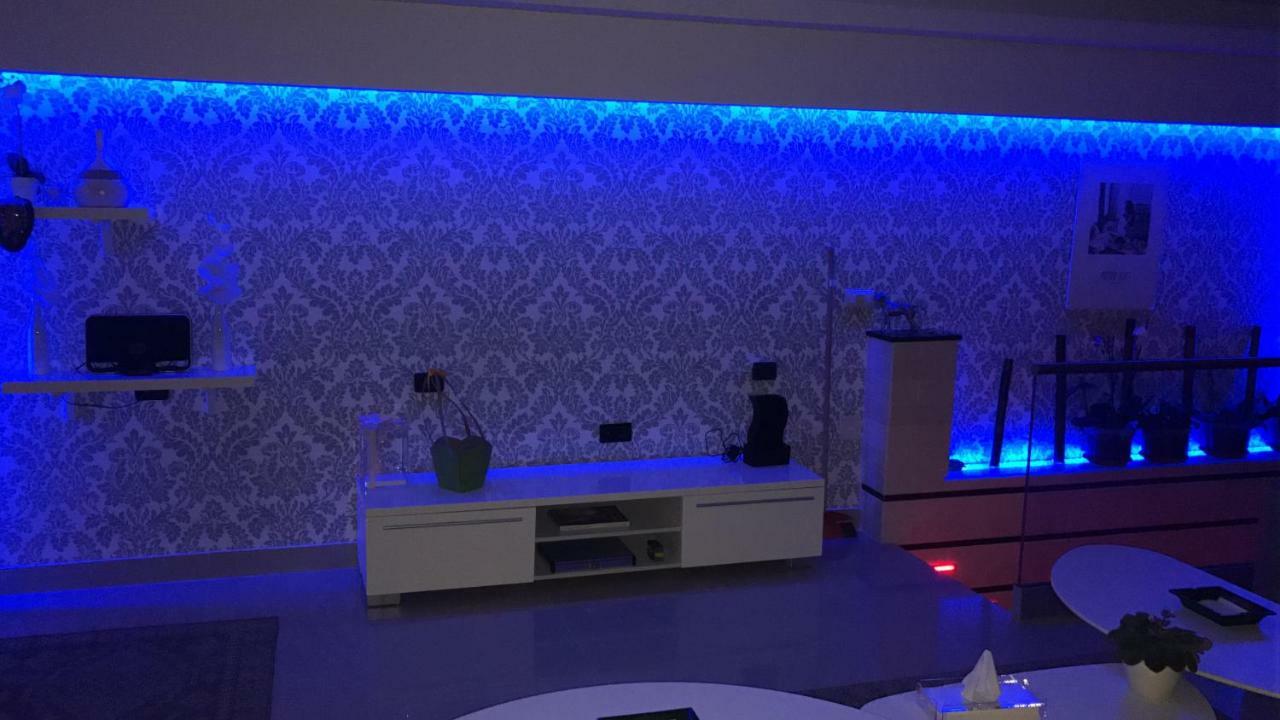 コンスタンツァOzana Apartamentアパートメント エクステリア 写真