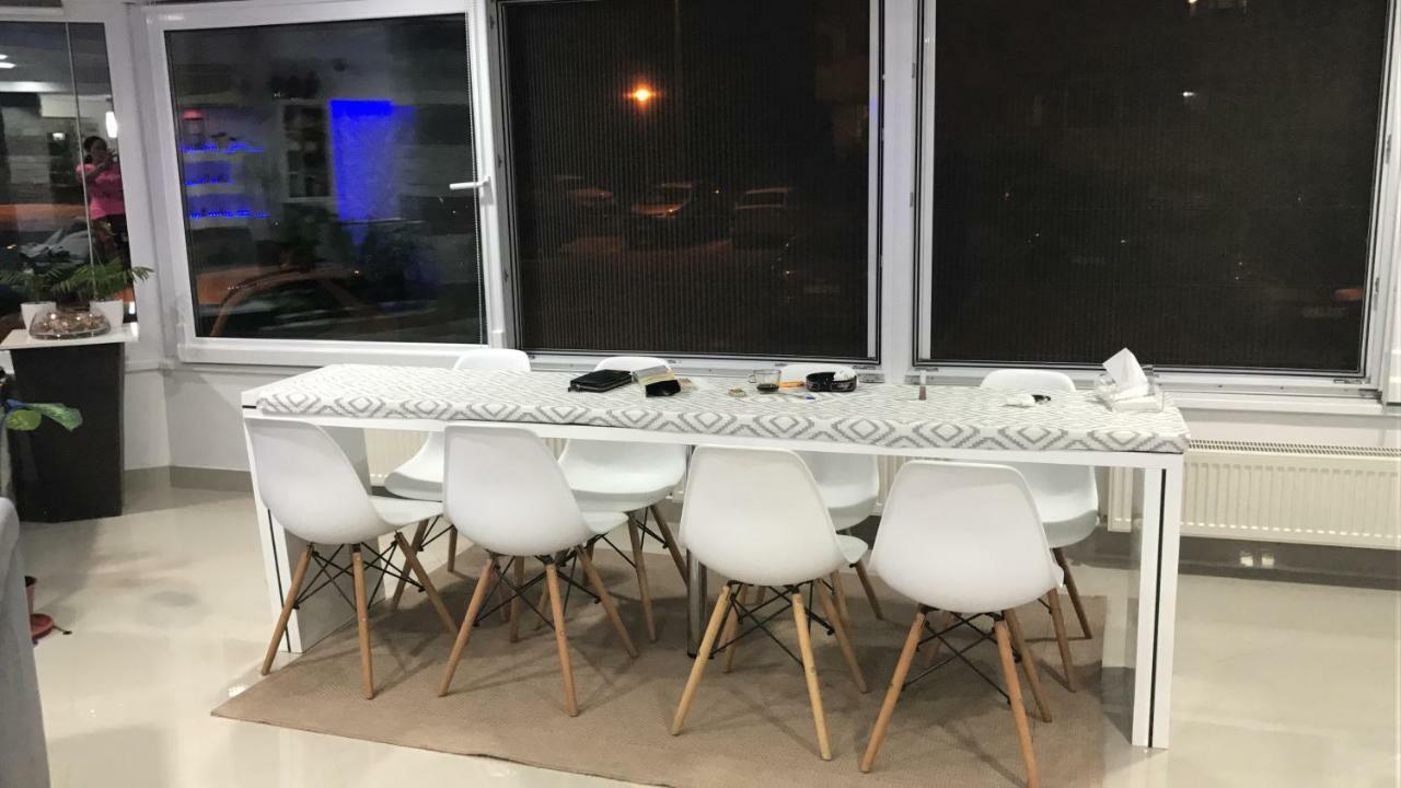 コンスタンツァOzana Apartamentアパートメント エクステリア 写真