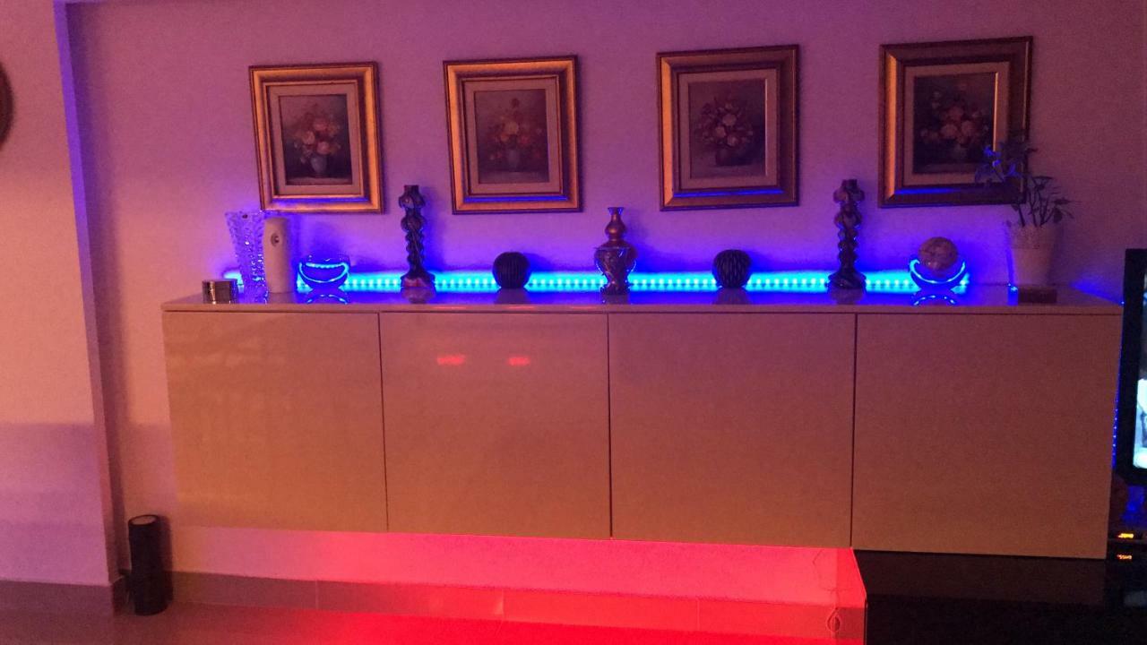 コンスタンツァOzana Apartamentアパートメント エクステリア 写真